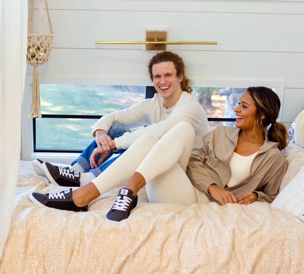 Sustainable Sneakers - OG Pineapple Low-Top